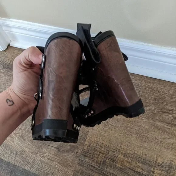 𝅺Stuart Weitzman - leather black wedge shoes - Picture 6 of 7